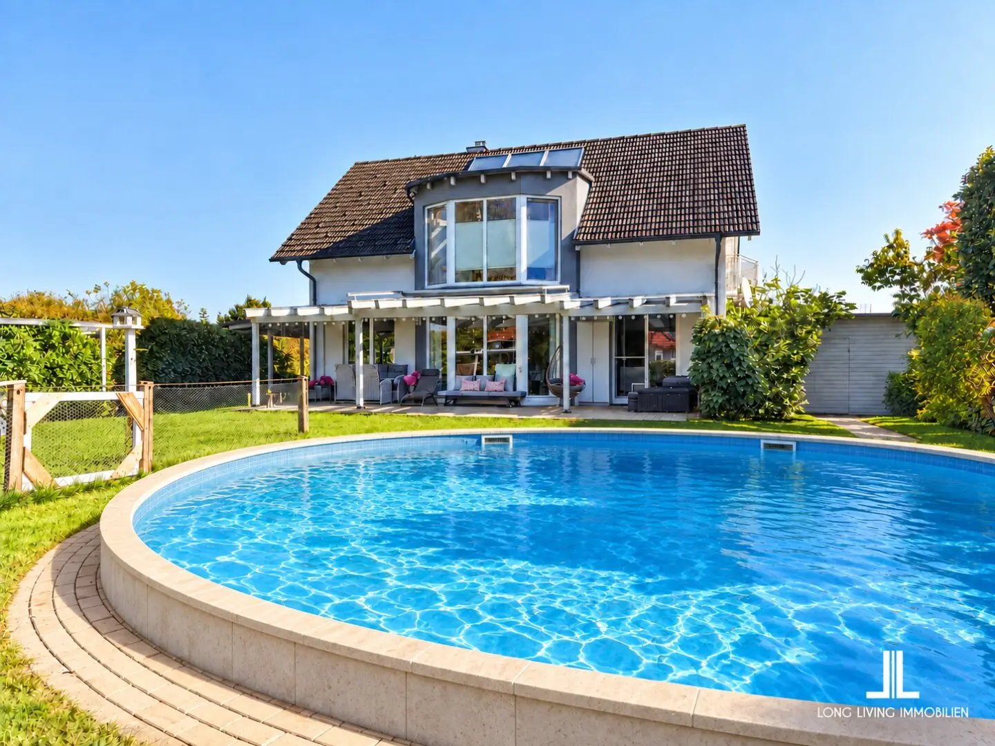 Ein Zuhause zum Verlieben – liebevoll gestaltetes Familienhaus mit Pool und Garten