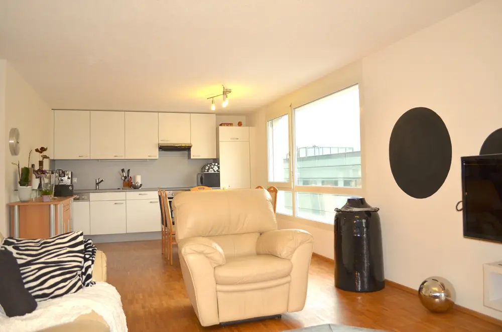Helle Wohnung mit Balkon und Fußbodenheizung
