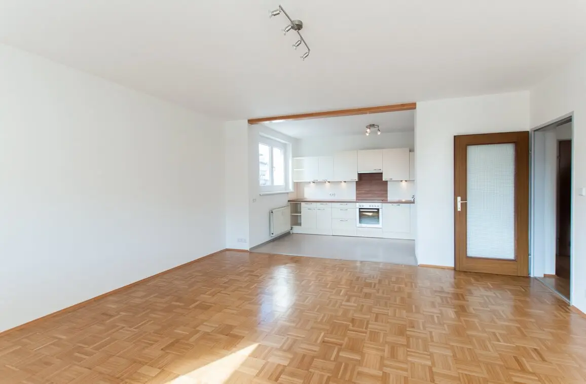 Sonnige 4-Zimmer-Wohnung mit Südbalkon in Waidmannsdorf