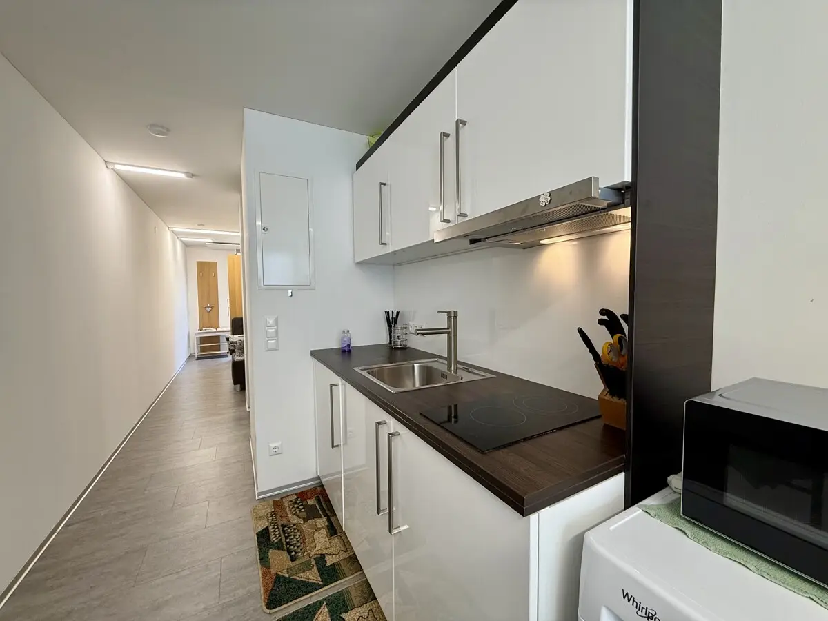 Ruhige Erdgeschosswohnung mit privater Terrasse und Parkplatz