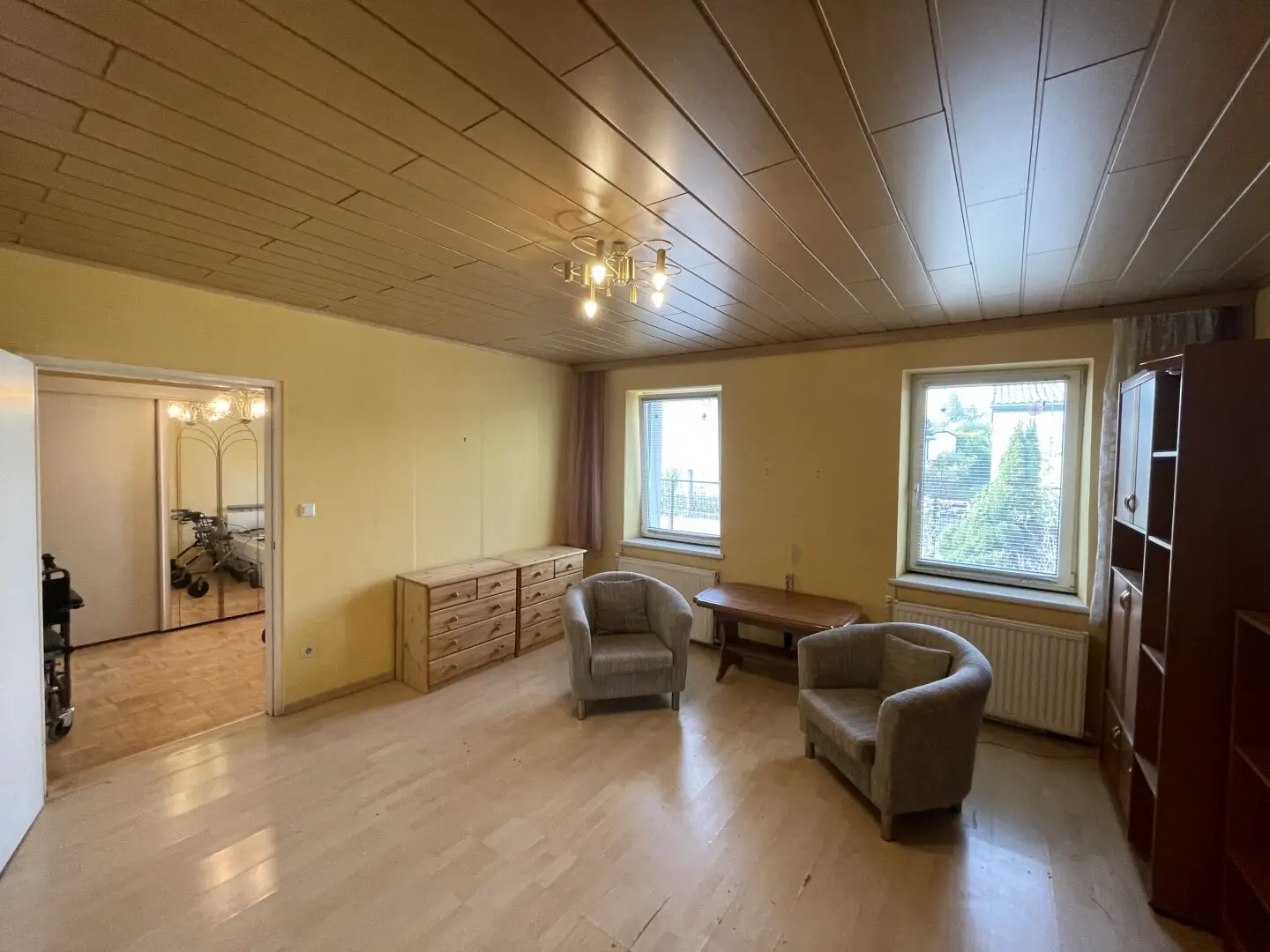 HÜBSCHES EINFAMILIENHAUS IN BRUNN AM GEBIRGE -- GARTENHÜTTE!