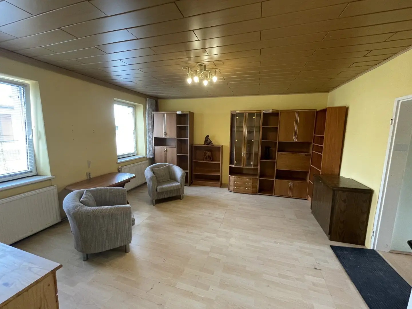 HÜBSCHES EINFAMILIENHAUS IN BRUNN AM GEBIRGE -- GARTENHÜTTE!