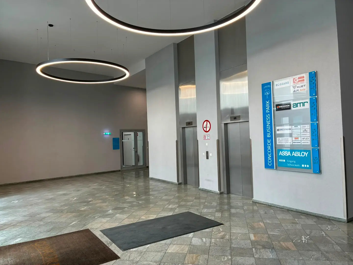 Moderne Bürofläche mit direkter Flughafenanbindung Büro