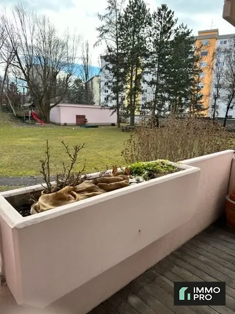 Central 3-room apartment with balcony
