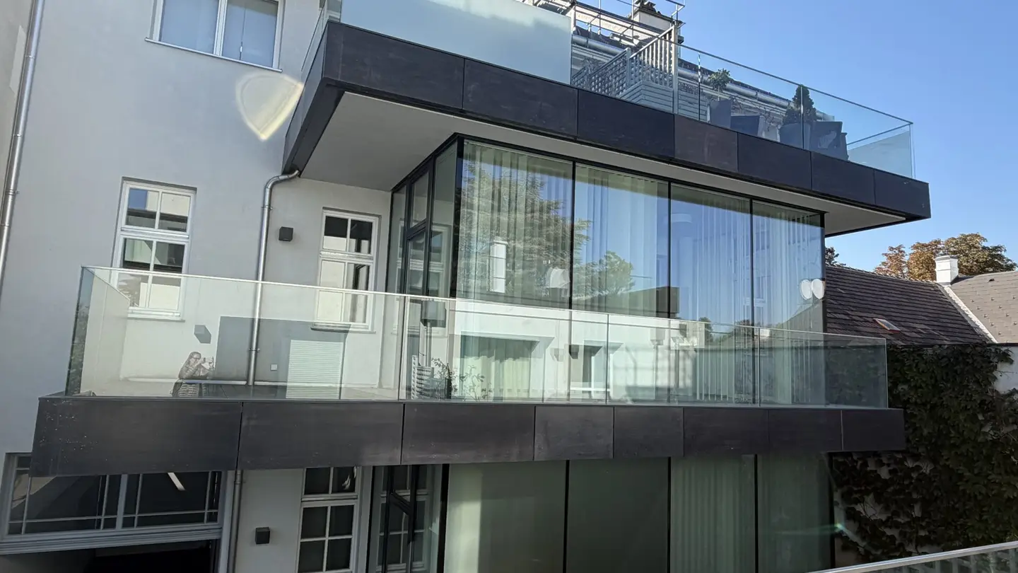 Mödling! Modern 5-room apartment with garden terrace and parking in great location
