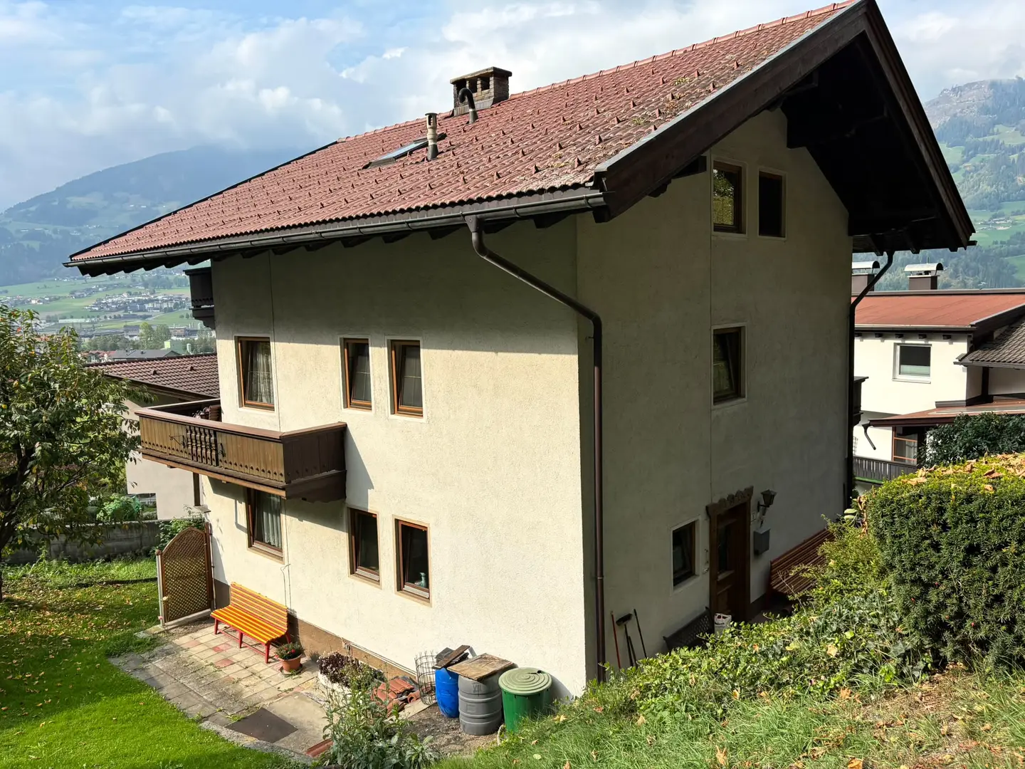 Ruhig am Waldrand mit Terrasse und Aussicht Familienwohnung