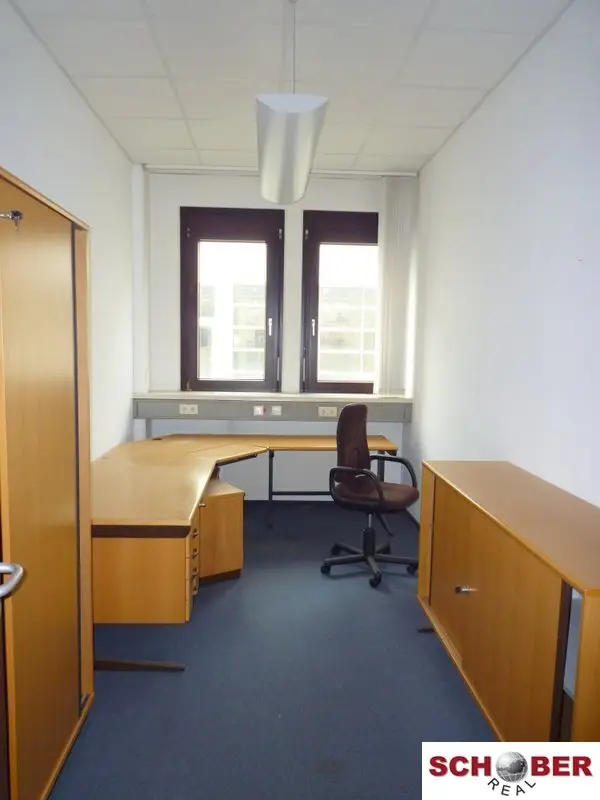 OFFICE 1.5 rooms - € 485 total rent incl. heating, electricity
