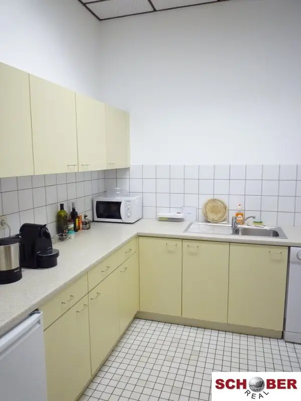 OFFICE 1.5 rooms - € 485 total rent incl. heating, electricity