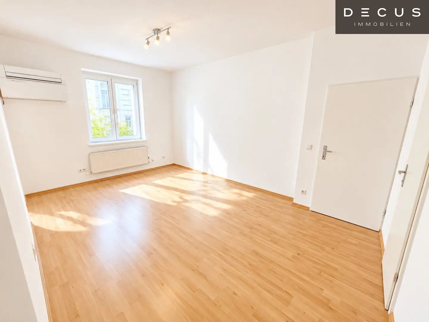 2-room apartment renovated unlimited rental contract with kitchen great city centre location 1010 Vienna