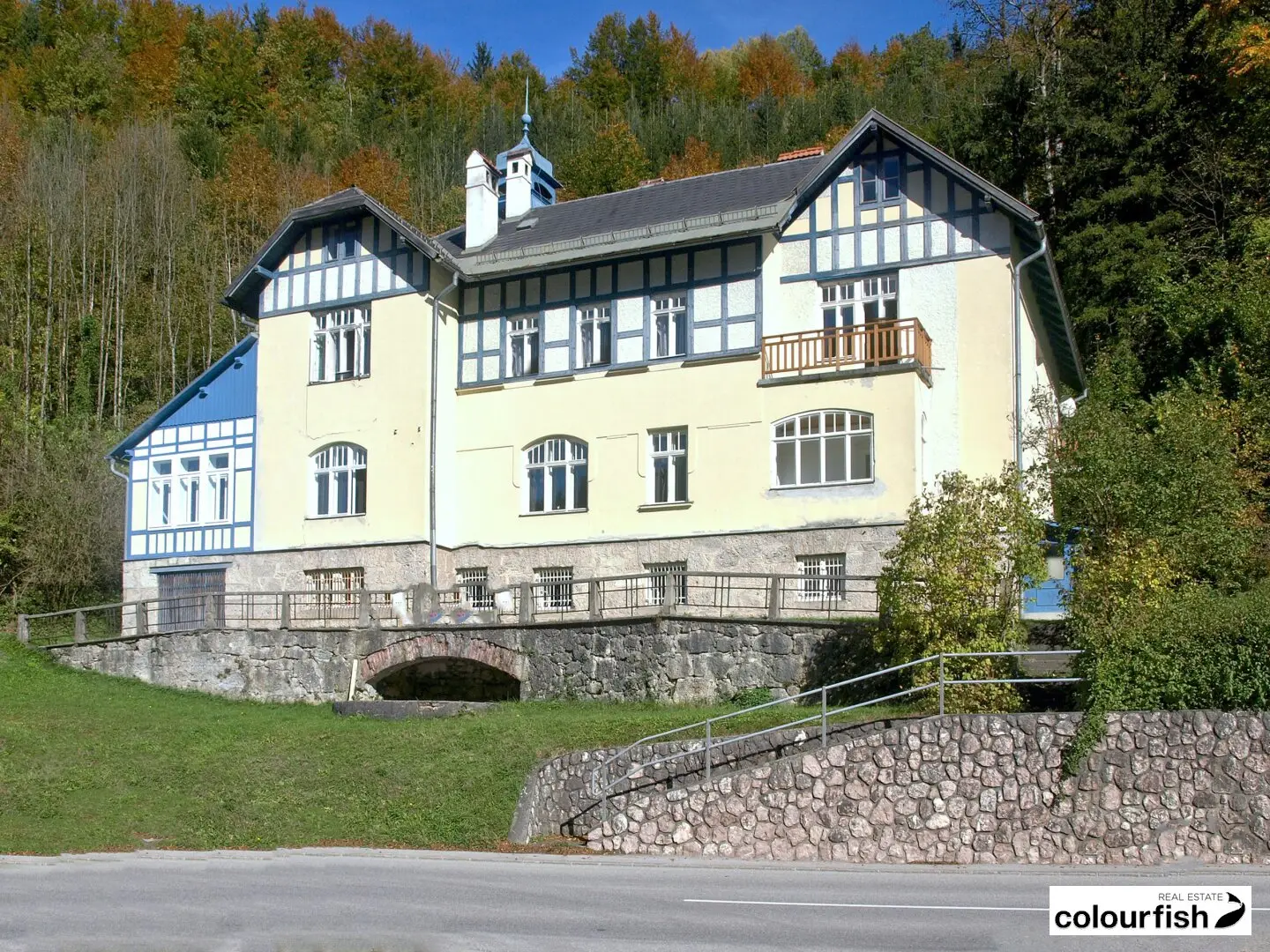 Original erhaltenes villenartiges Jugendstil-Kurhaus mit großem Potential