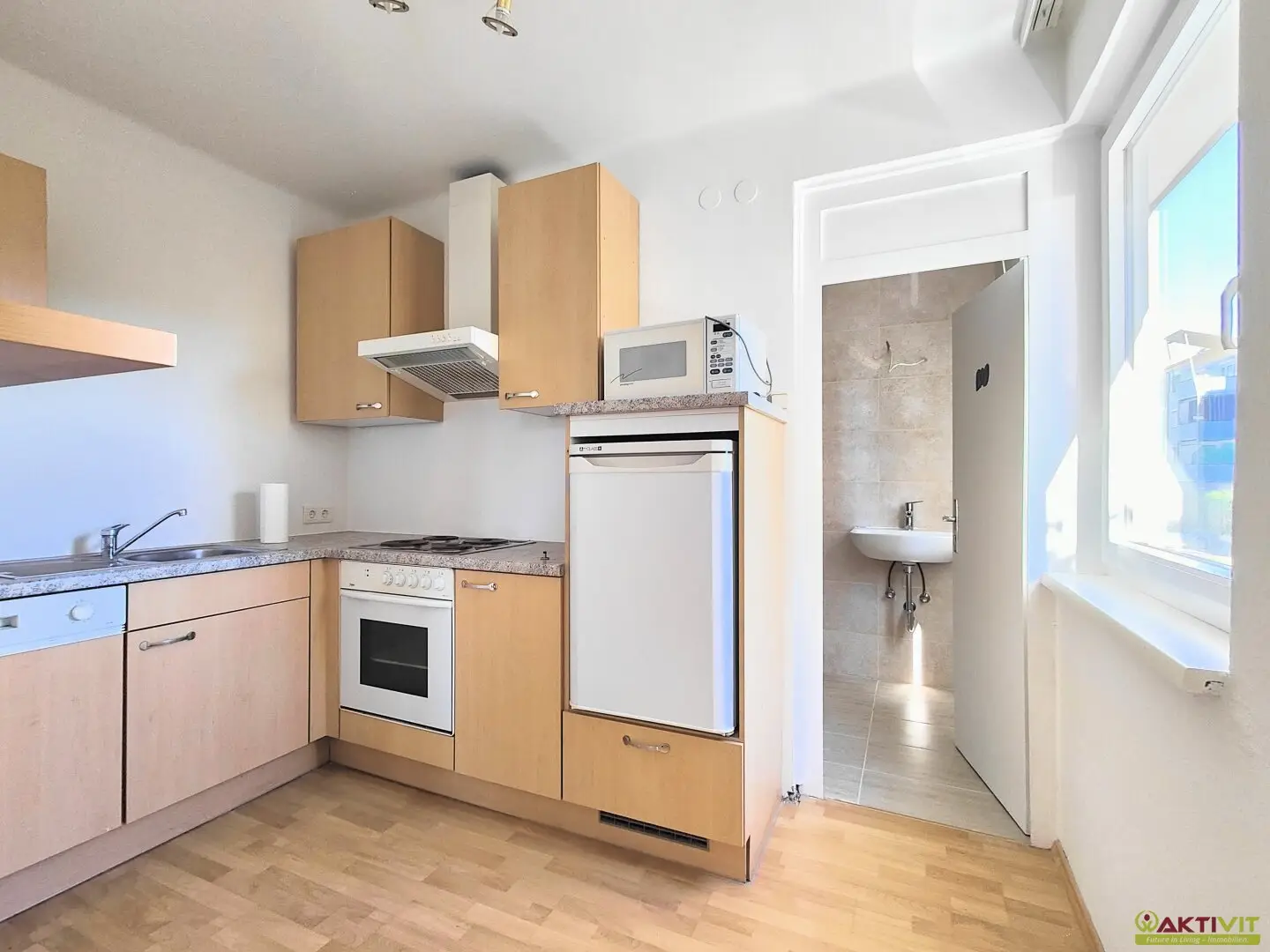 Vollständig sanierte 2-Zimmer-Wohnung mit Balkon und Keller in Zeltweg.