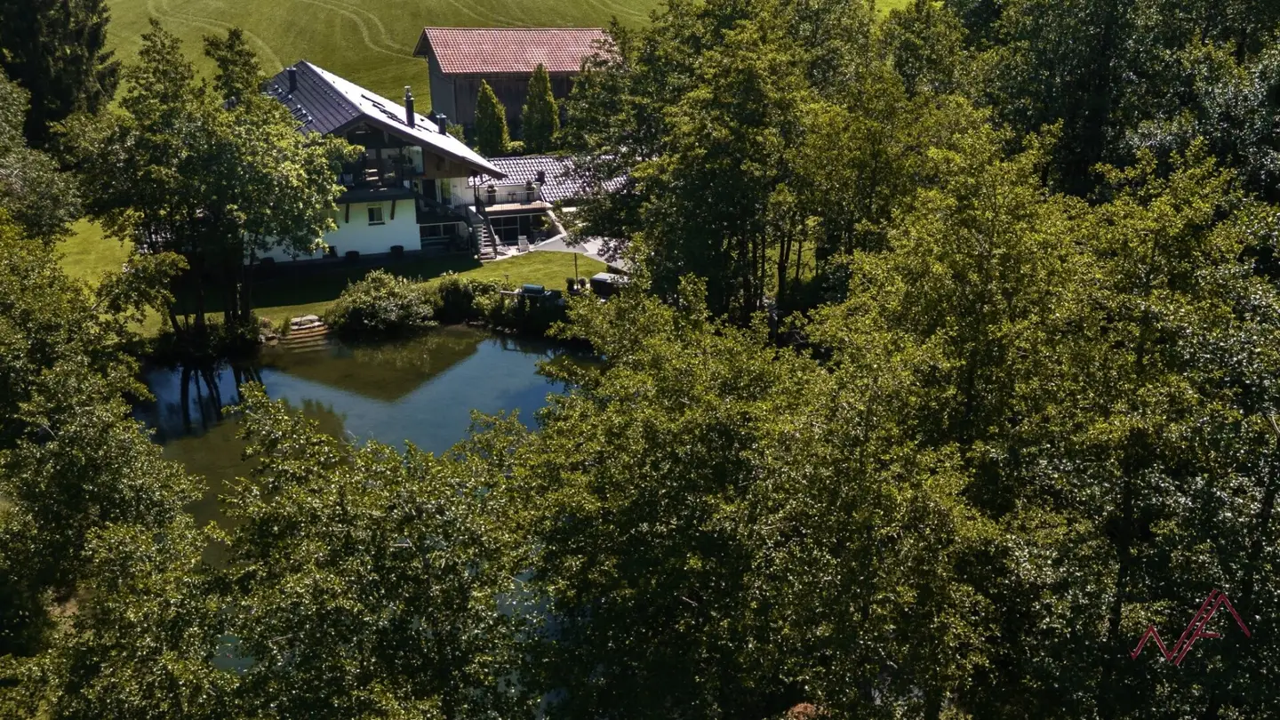 liebevoll revitalisiertes Bauernhaus in idyllischer Lage
