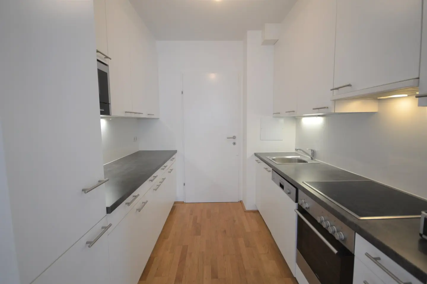 4-room family residence with balcony, in the middle of the Third