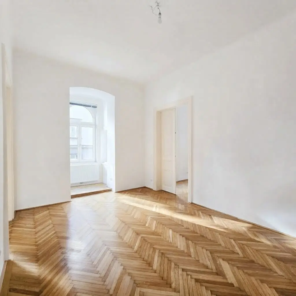 Open-ended beautiful period apartment near Augarten perfect for a 3-person flatshare