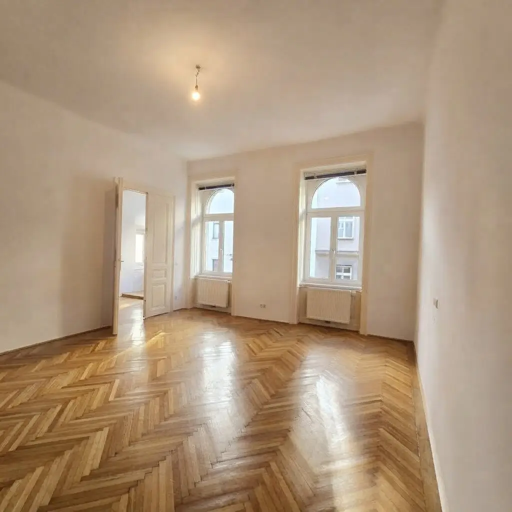 Open-ended beautiful period apartment near Augarten perfect for a 3-person flatshare