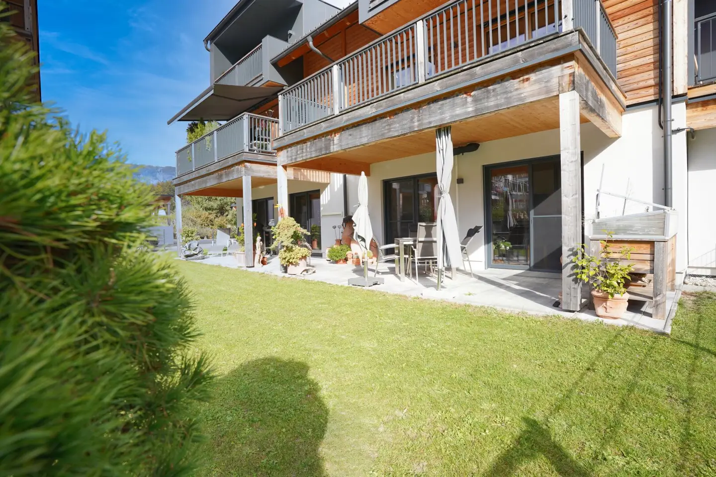 Wohnen wie im Urlaub - Gartenwohnung mit Naturbadeteich in Pöckau