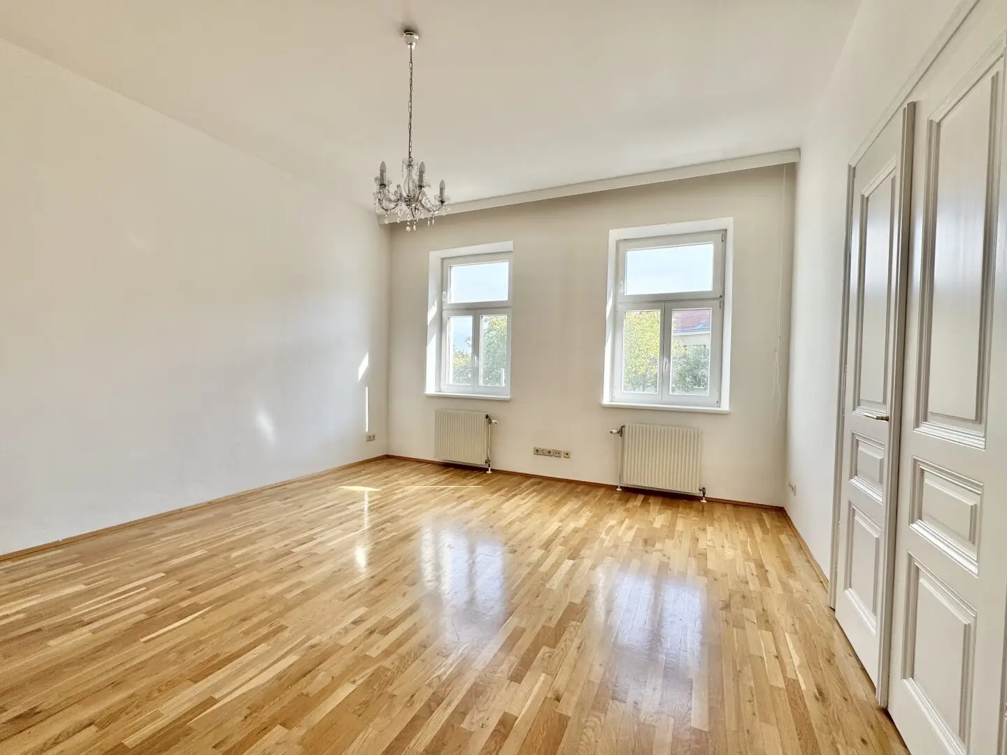 Open-ended - family-friendly 4.5 rooms near U3 Enkplatz