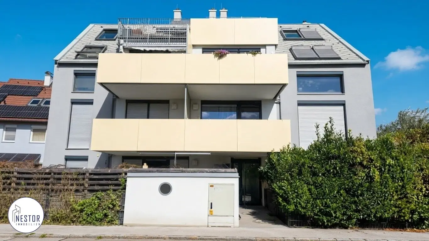 Modern 3-room top floor apartment with balcony, garage, air conditioning &amp; alarm system