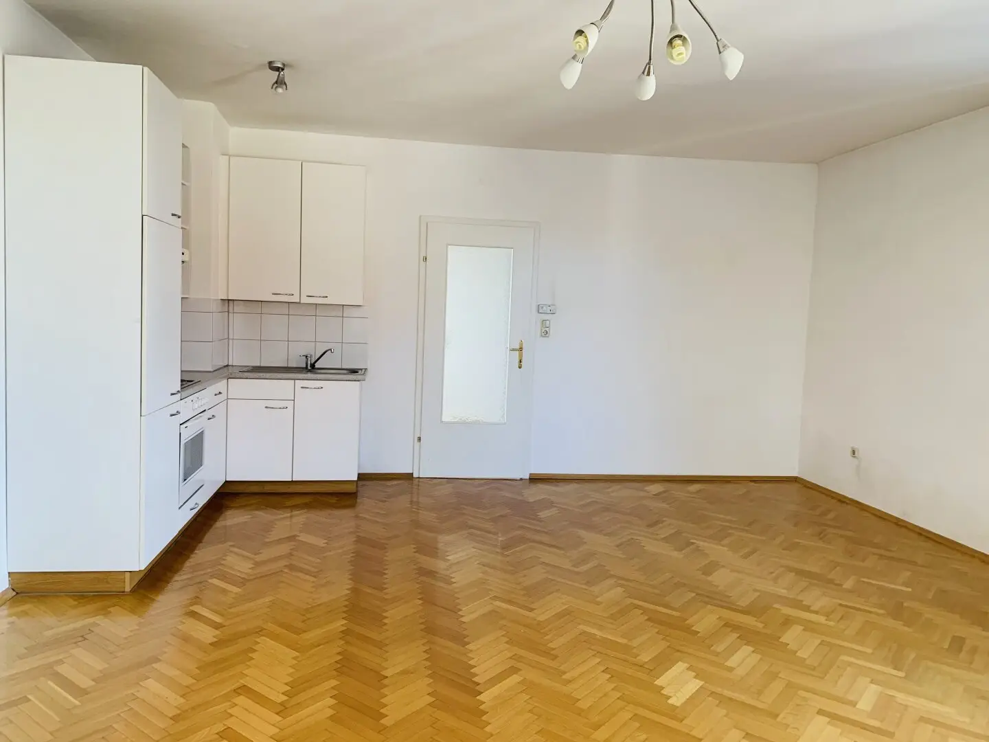 Charmante 1-Zimmer-Wohnung mit Parkplatz in Eggersdorf bei Graz