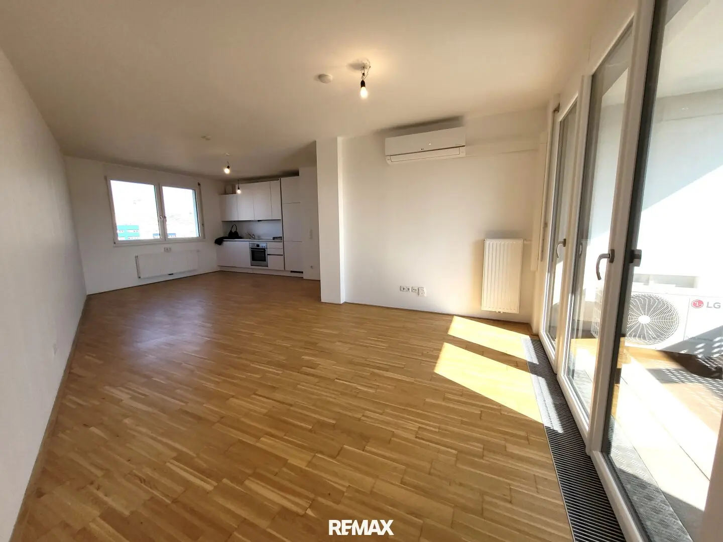 Urban living! Great 3-room apartment with view