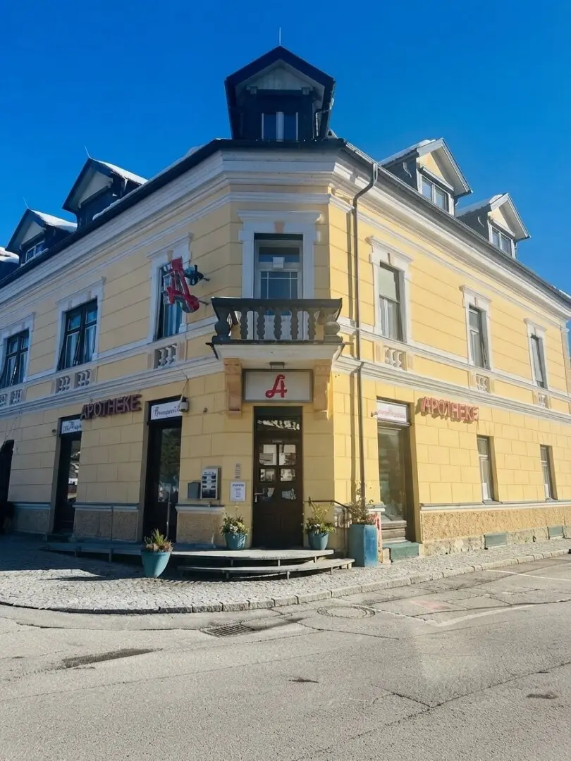 Business premises in central high-traffic location of Seeboden – approx. 245 m² versatile commercial space
