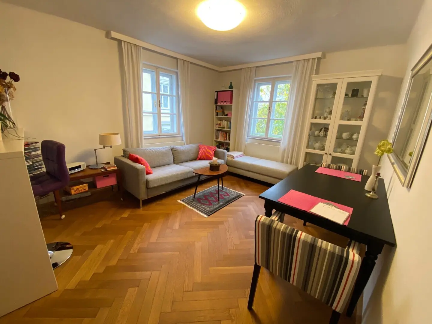 Part-furnished stylish city center apartment Your housing dream quickly fulfilled!