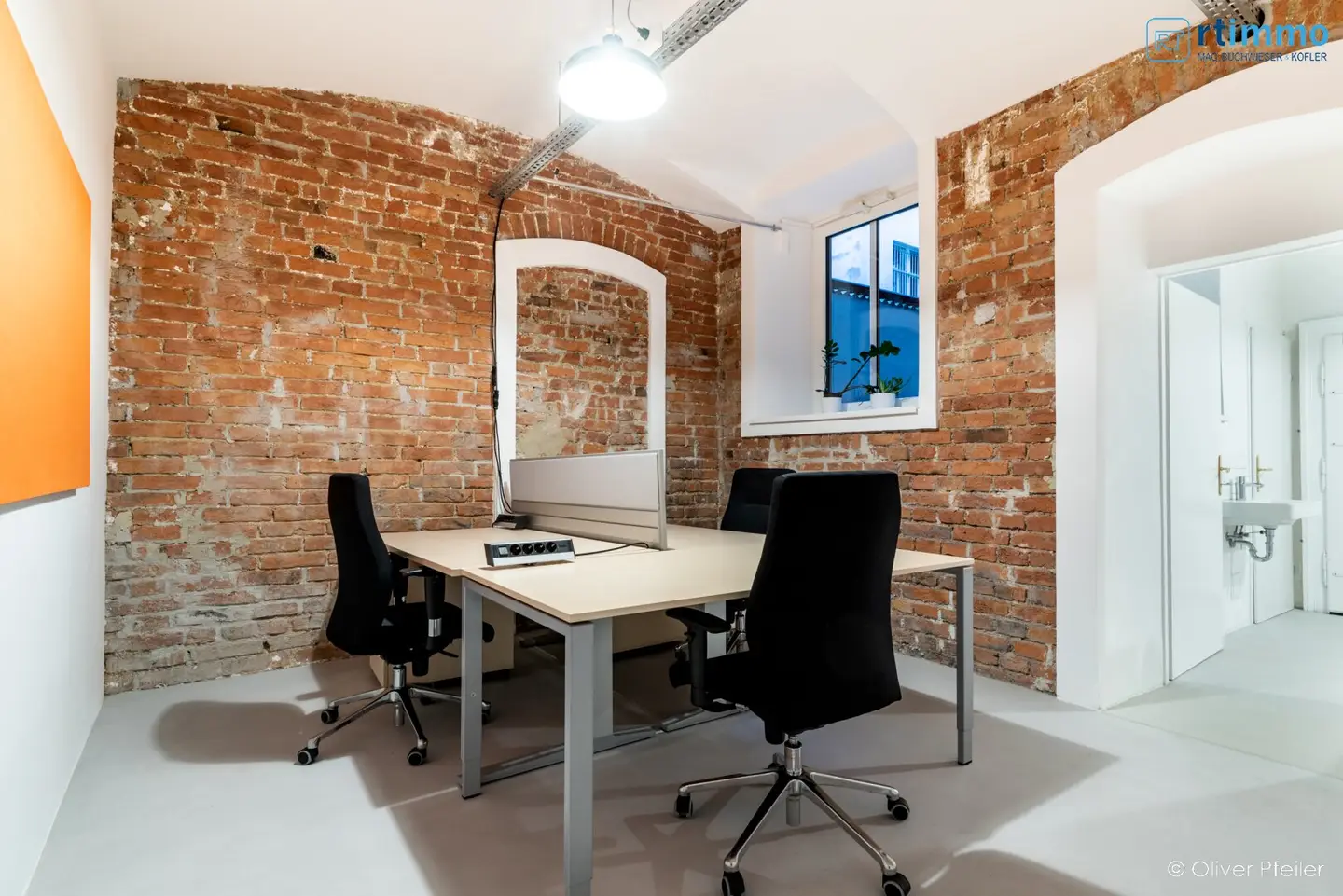CHARMANTES BÜRO im Souterrain in BESTLAGE