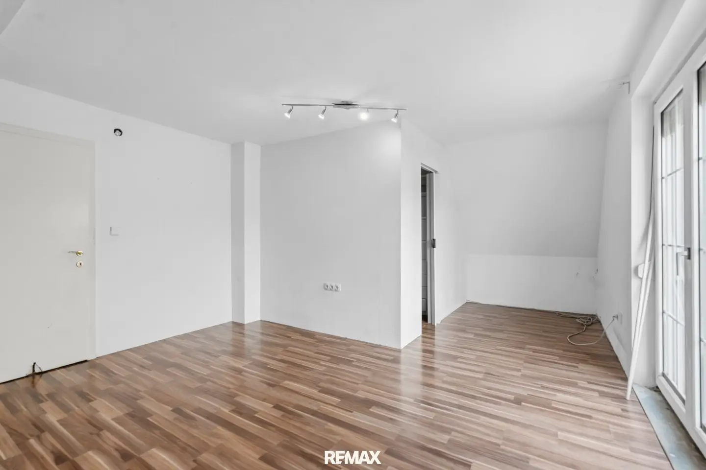 Great house 4 rooms garden