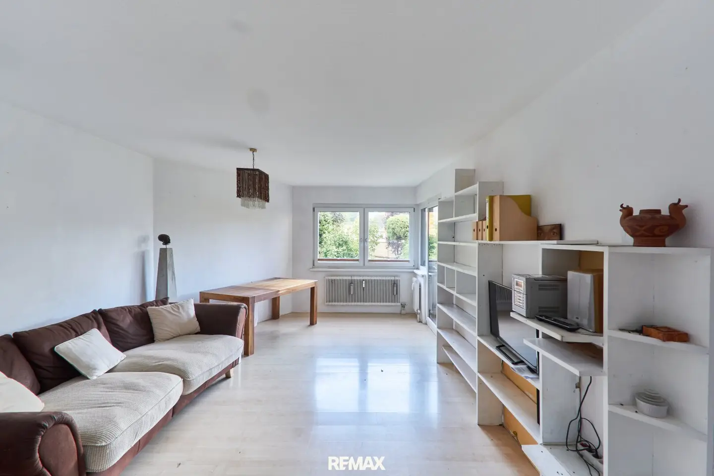 Hötting: 2-room garden apartment with underground parking space