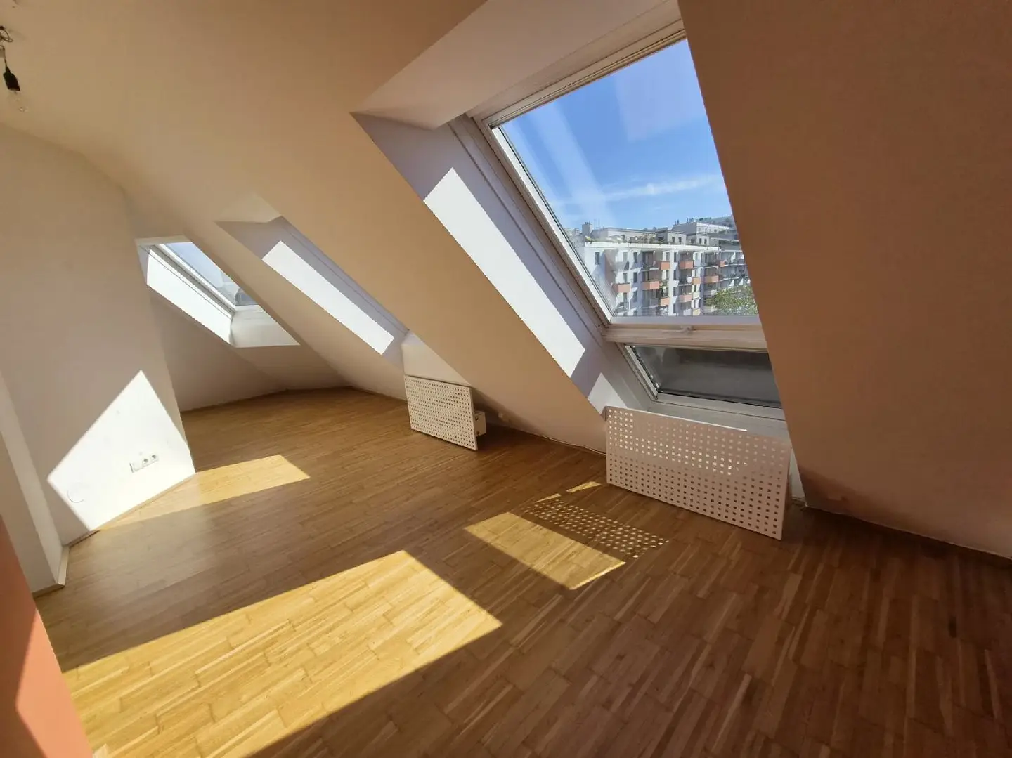 Maisonettewohnung in saniertem Altbau mit Südostloggia