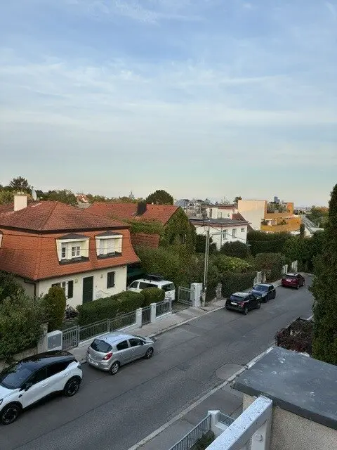 Elegante Dachgeschosswohnung mit zwei Balkonen in ruhiger Döblinger Bestlage | Elegant Penthouse Apartment 2 Balconies Prime Location 1190