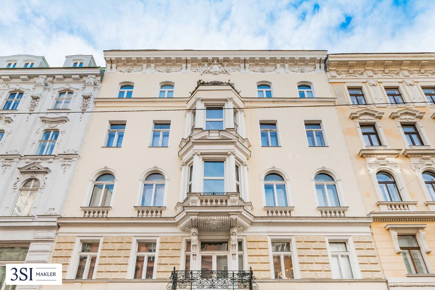 Heaven7: Exclusive Penthouse in the Heart of the 7th District