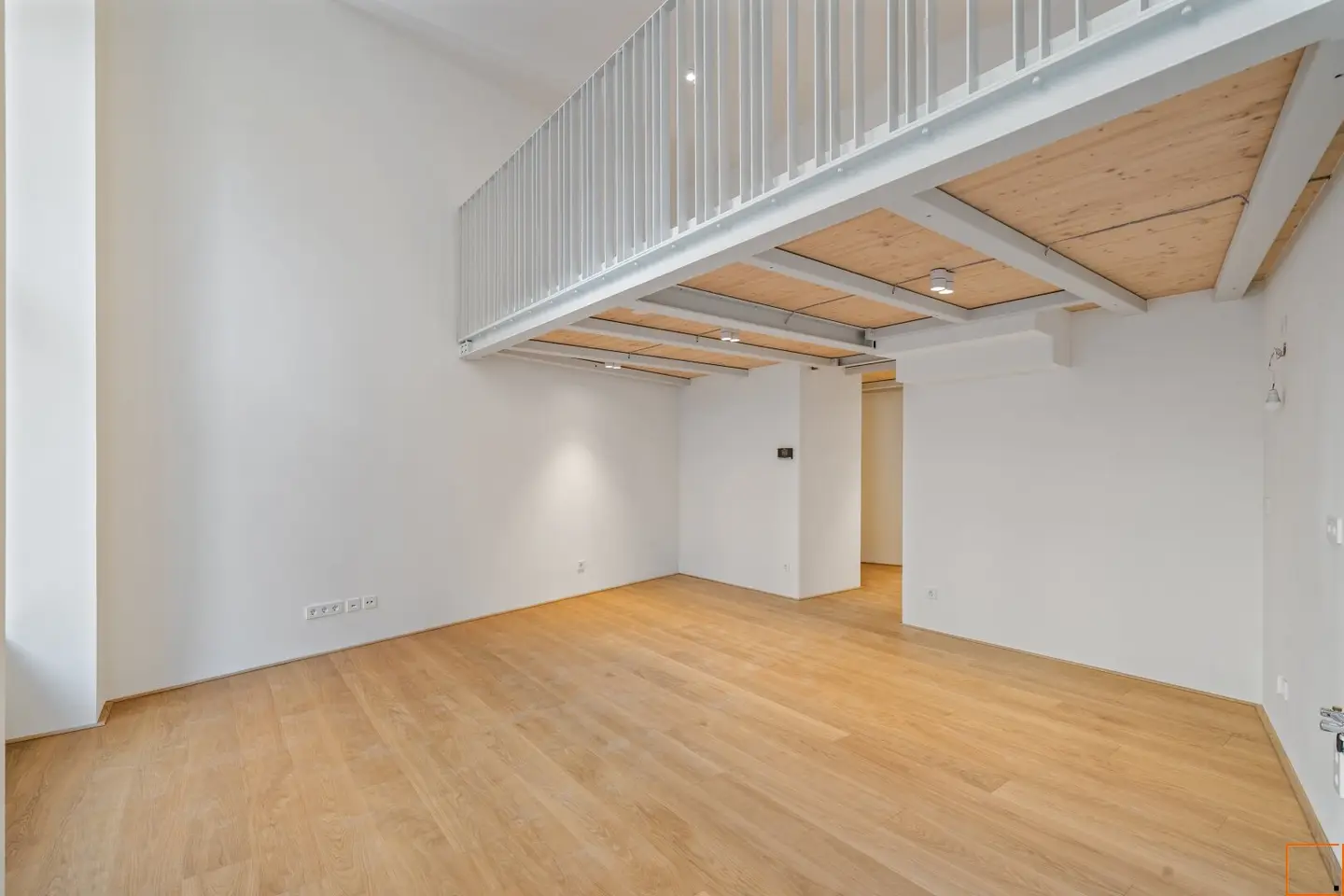 ERSTBEZUG: ATELER-LOFT Kreatives Arbeiten in lebendiger Umgebung