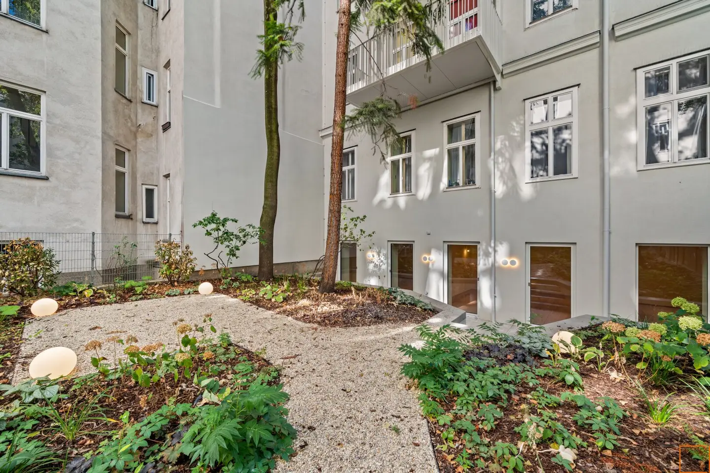 FIRST OCCUPANCY: Garden Apartment in JOSEFSTADT