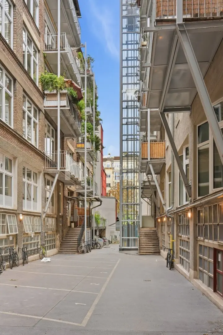 Period apartments and parking spaces in the 7th district | Individual sale