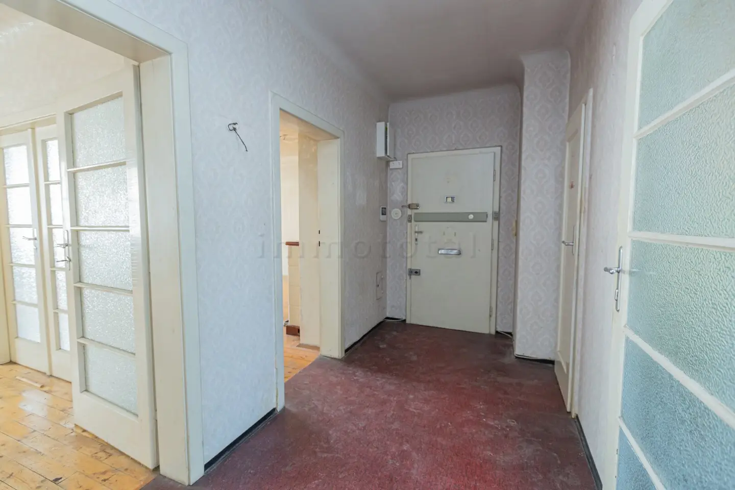 Ameisgasse - 3-room apartment in need of renovation with view of greenery