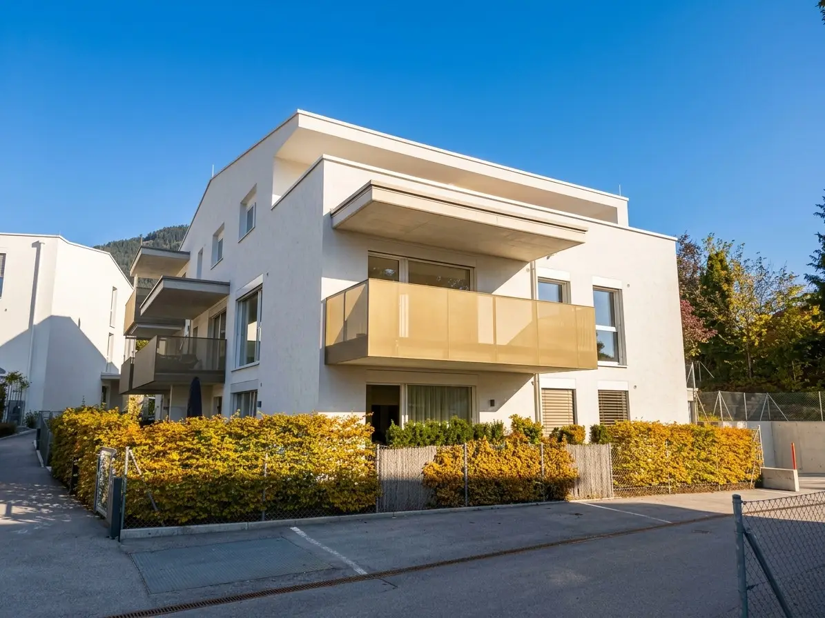 Wohnung mit Balkon und Tiefgaragenplatz in ruhiger Berglage