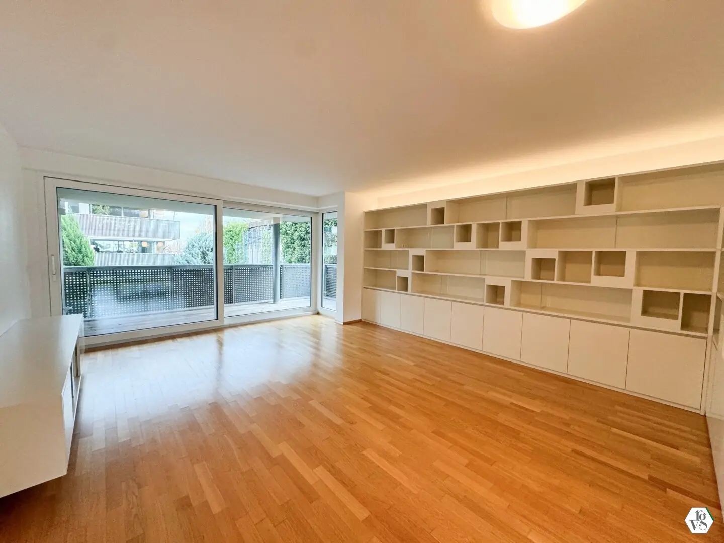 Gallitzinstraße - Lichtdurchflutete Terrassenwohnung mit Garage