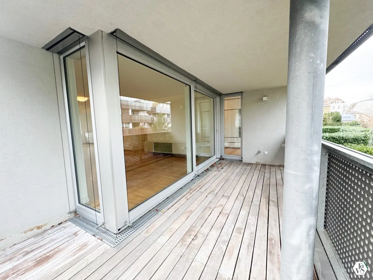Gallitzinstraße - Lichtdurchflutete Terrassenwohnung mit Garage