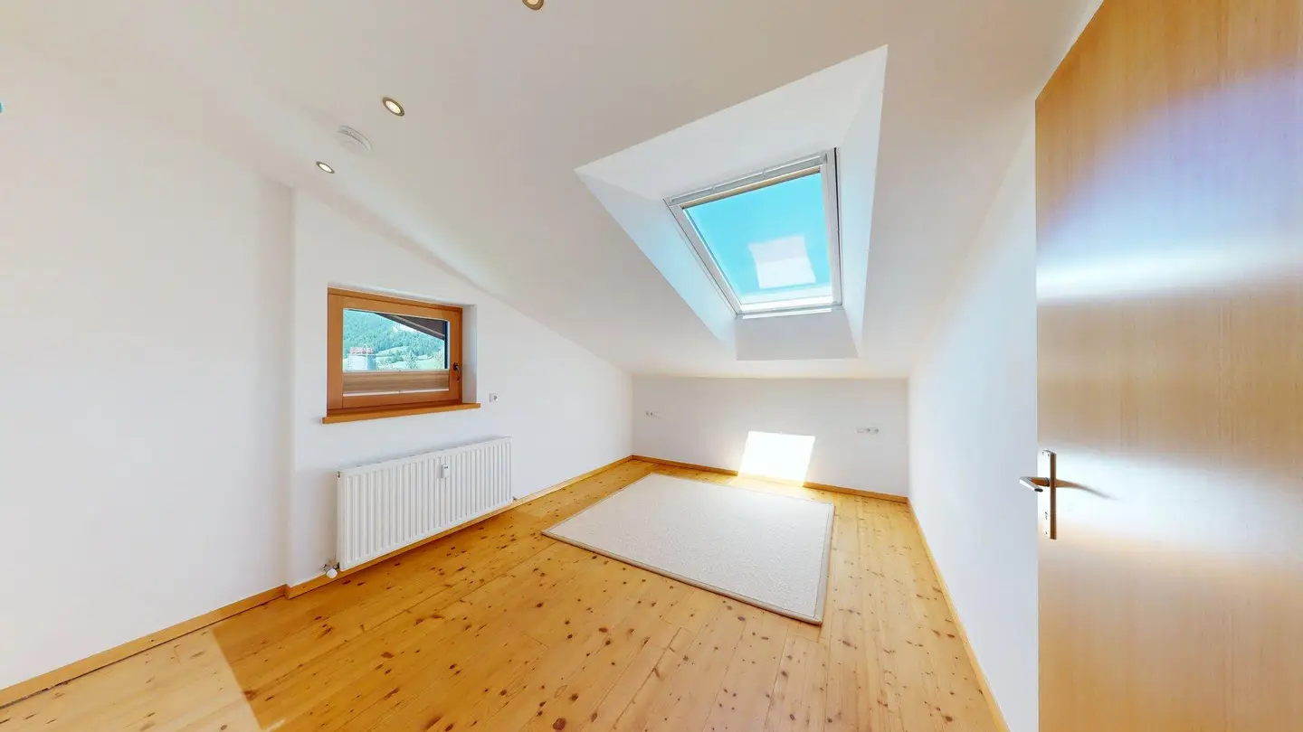 Gemütliche Wohnung mit Kachelofen und Balkon nahe Zentrum