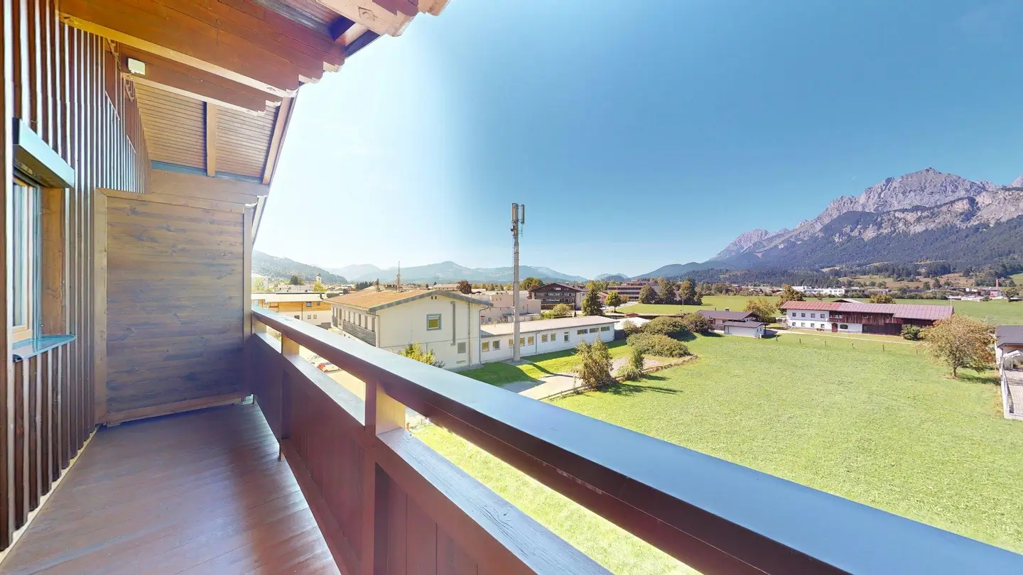 Gemütliche Wohnung mit Kachelofen und Balkon nahe Zentrum