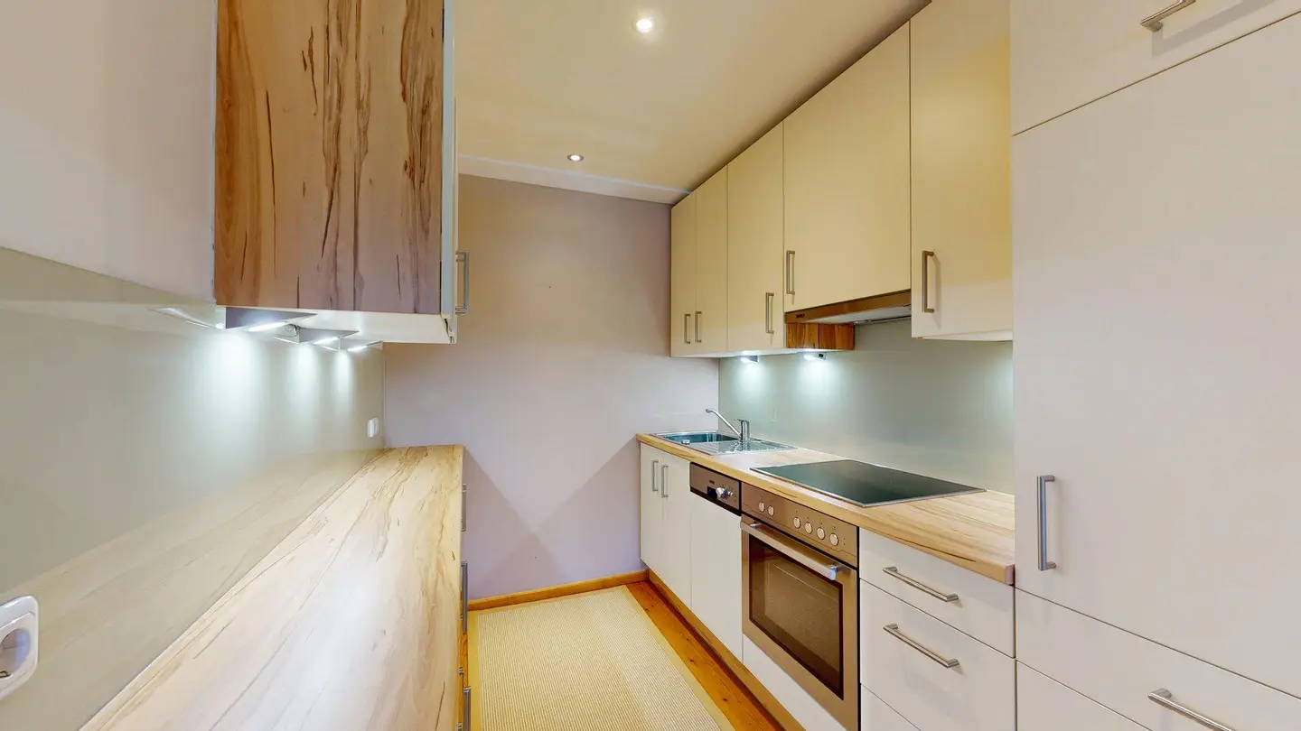 Gemütliche Wohnung mit Kachelofen und Balkon nahe Zentrum