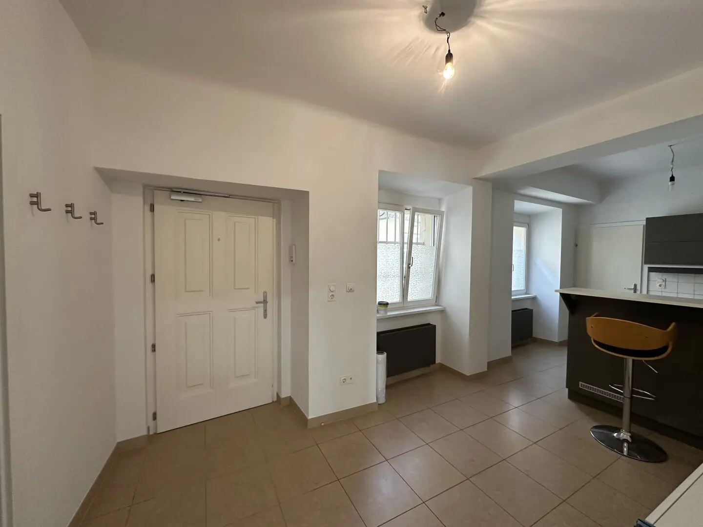 Spacious 2-room apartment directly at Franziskanerplatz