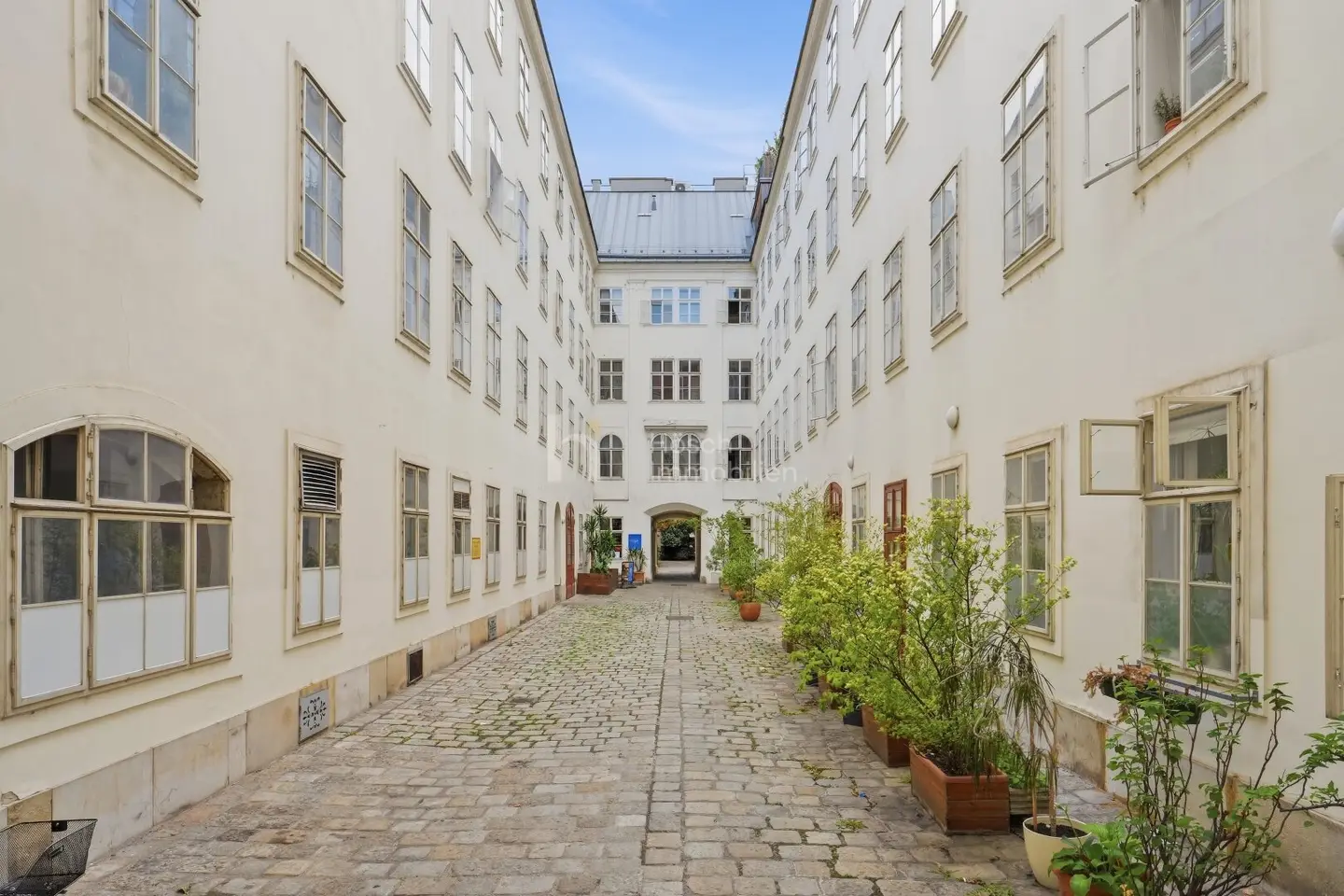 Six rented apartment units as a package | 1020 Vienna