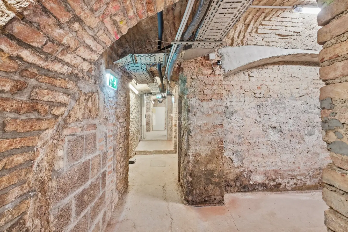 Wieden as an investment | Two rented apartments with 115.71 m² in a package