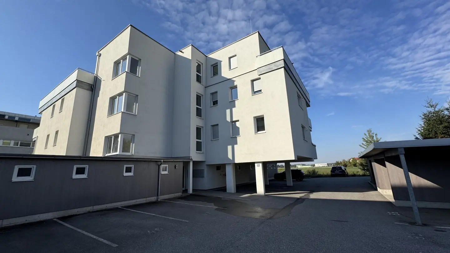 Charmante 3-Zimmer Terrassenwohnung 72m² mit 2 Stellplätzen in 4320 Perg!