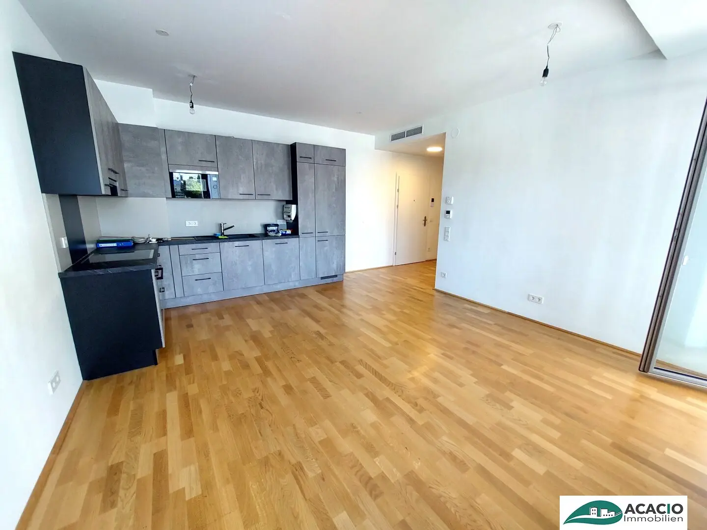 Well laid out 2-room apartment with large terrace in prime location Tulln central quiet location