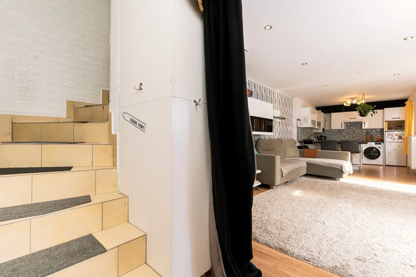 Bright, rented 2.5-room maisonette apartment in Hainburg an der Donau