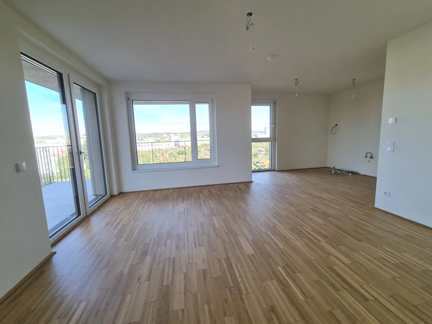 Nachhaltige lichtdurchflutete Wohnung mit Balkon und Lift