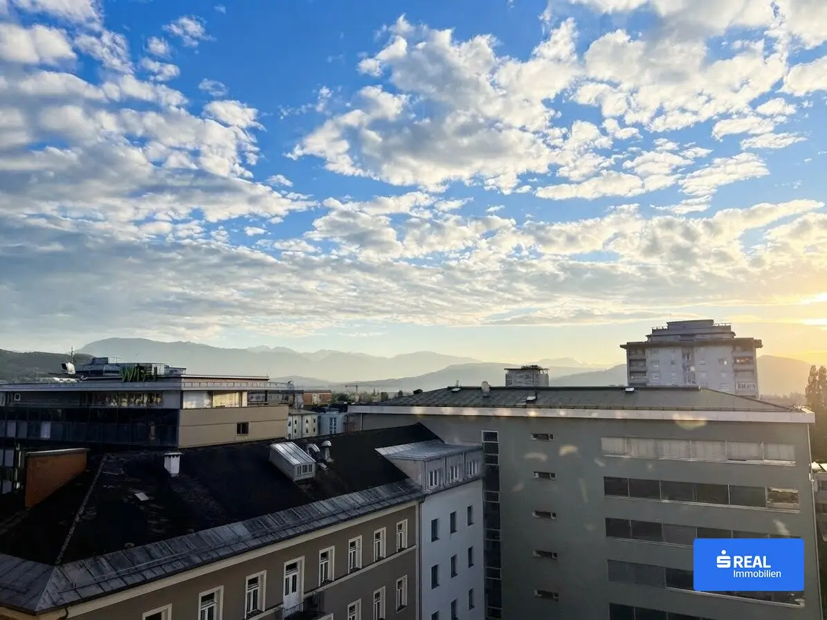 Traumhaftes Potential in zentraler Lage - Wohnen mit grandiosem Ausblick